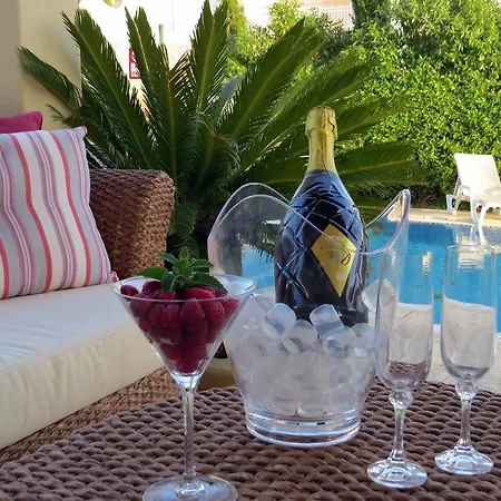 Гостьовий будинок Moments - Портіман